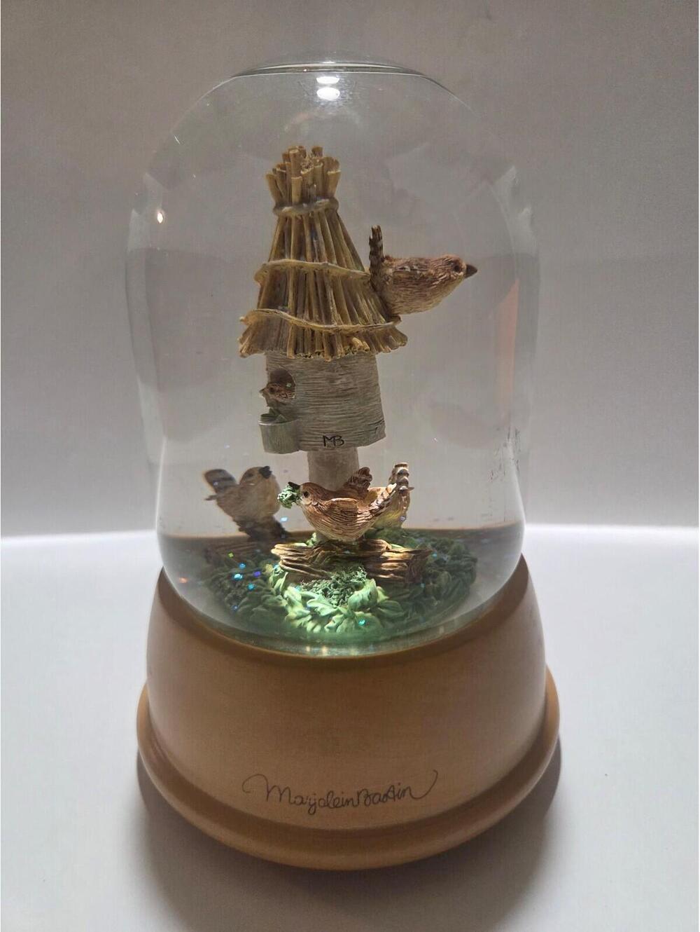 Hallmark Marjolein Bastin Hut Birdhouse Musical Snow Globe